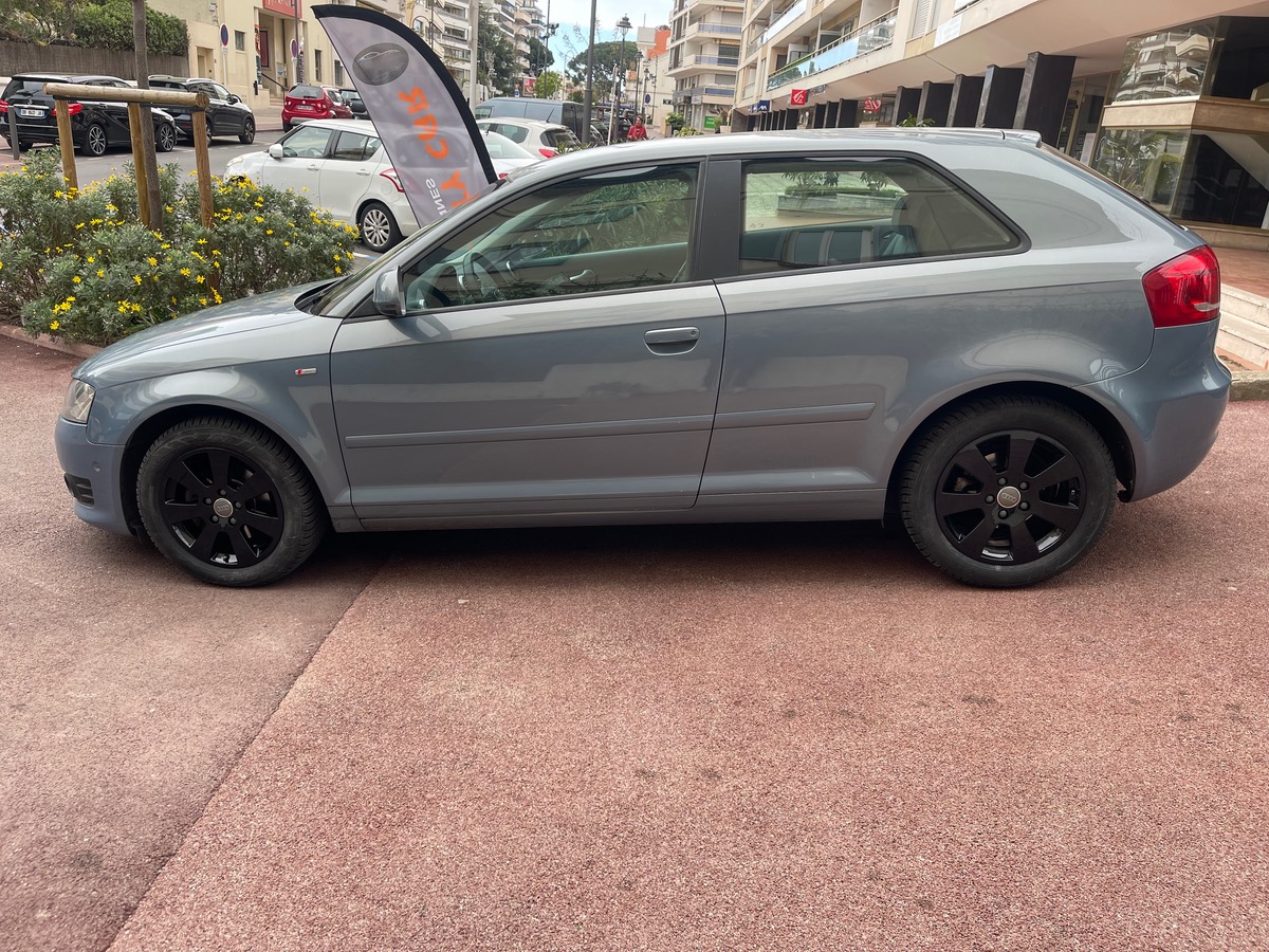 Audi A3 1.4 TFSI 125 cv S TRONIC / Boite Auto / S Line / Jantes Noires