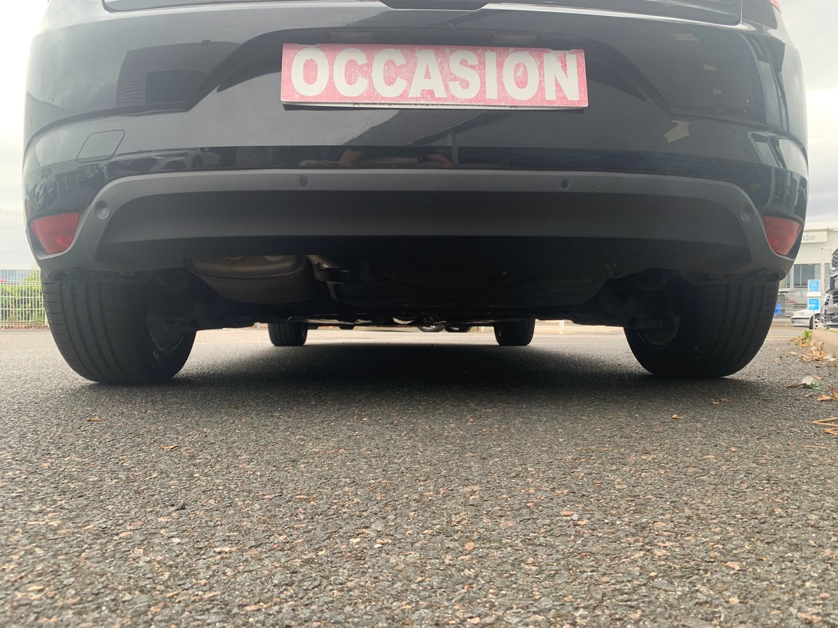 RENAULT Megane IV 100 chevaux | Limited | Caméra de recul | Régulateur de vitesse | GPS | Bluetooth