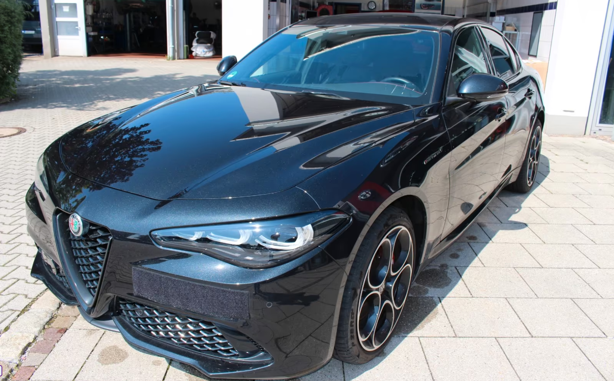 Alfa Romeo Giulia 2.0T 280ch Competizione Q4 AT8 Garantie Alfa Romeo 06/2027