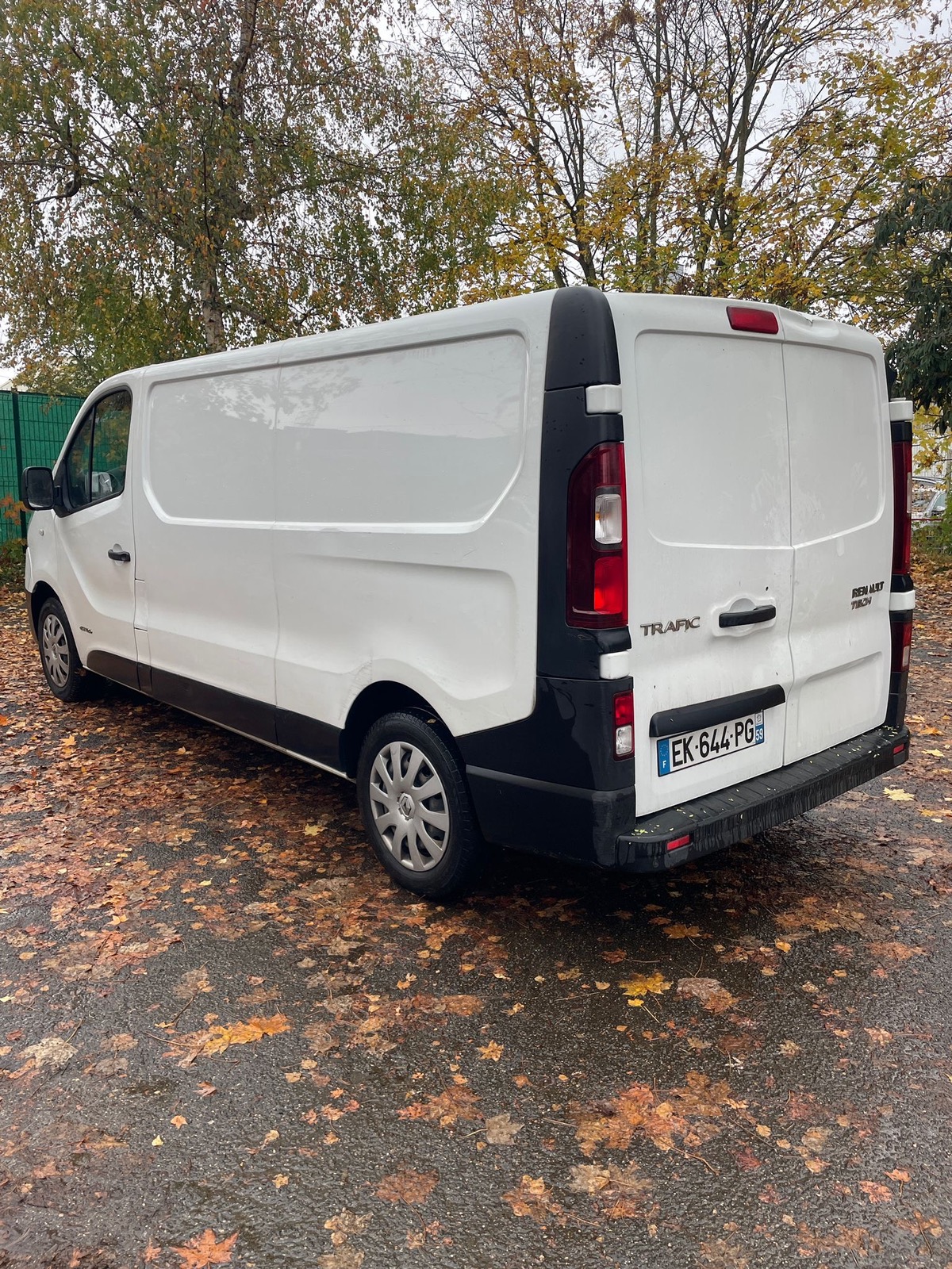 RENAULT Trafic Dci 125 L2H1 grand confort GPS HT