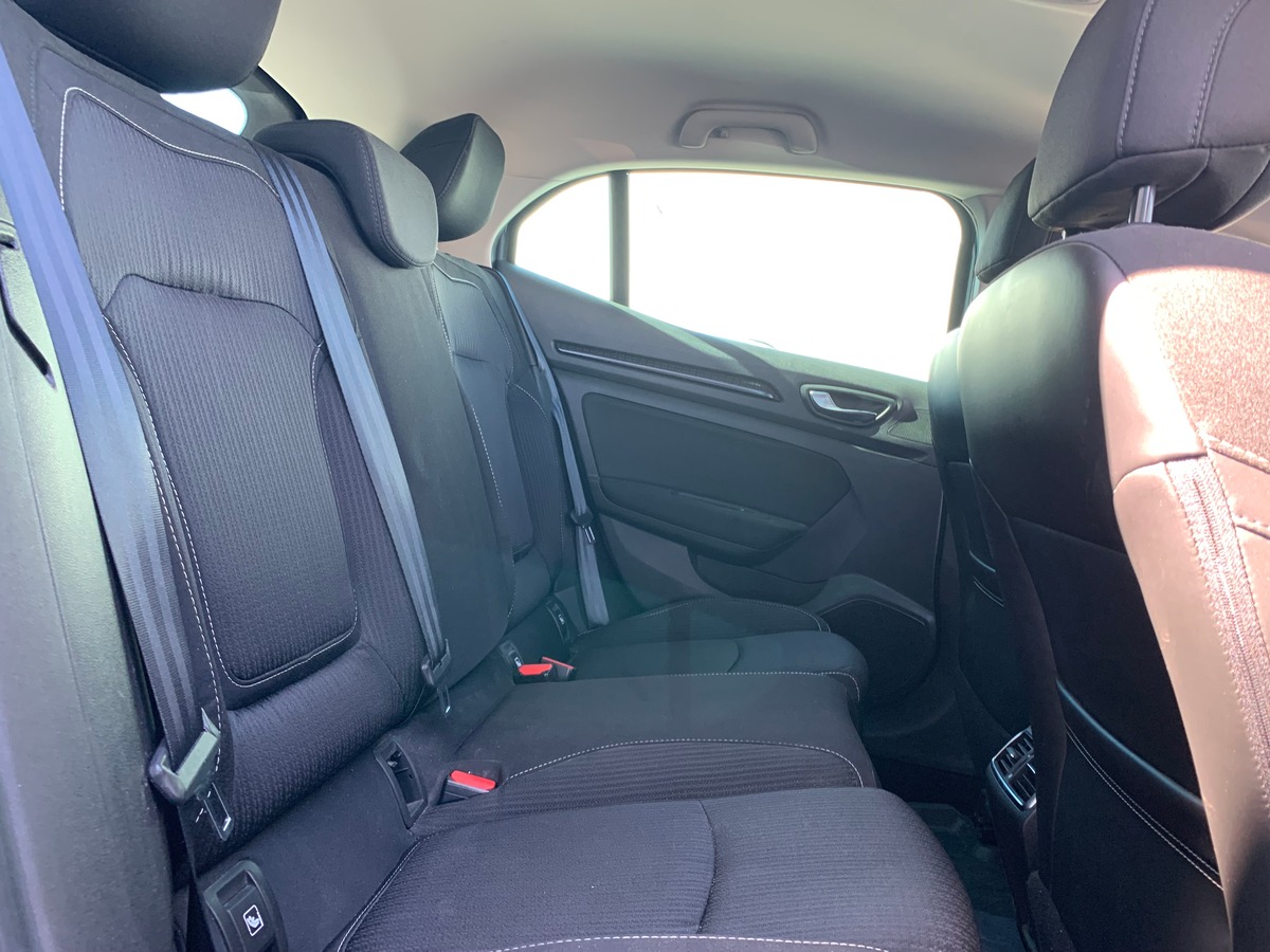 RENAULT Megane IV 110 ch | Business | Régulateur de vitesse | GPS | Boite automatique | Roue secours