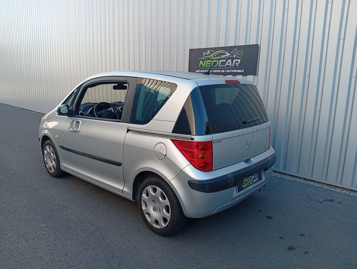 Peugeot 1007 1.4 16v Finition Sporty  "Révision et Distribution Neuves"