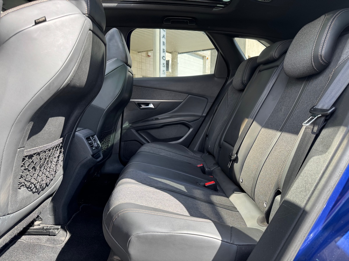 Peugeot 3008 GT LINE Phase 2 1.6 BlueHDi EAT6 120 cv Boîte auto - Toit Ouvrant