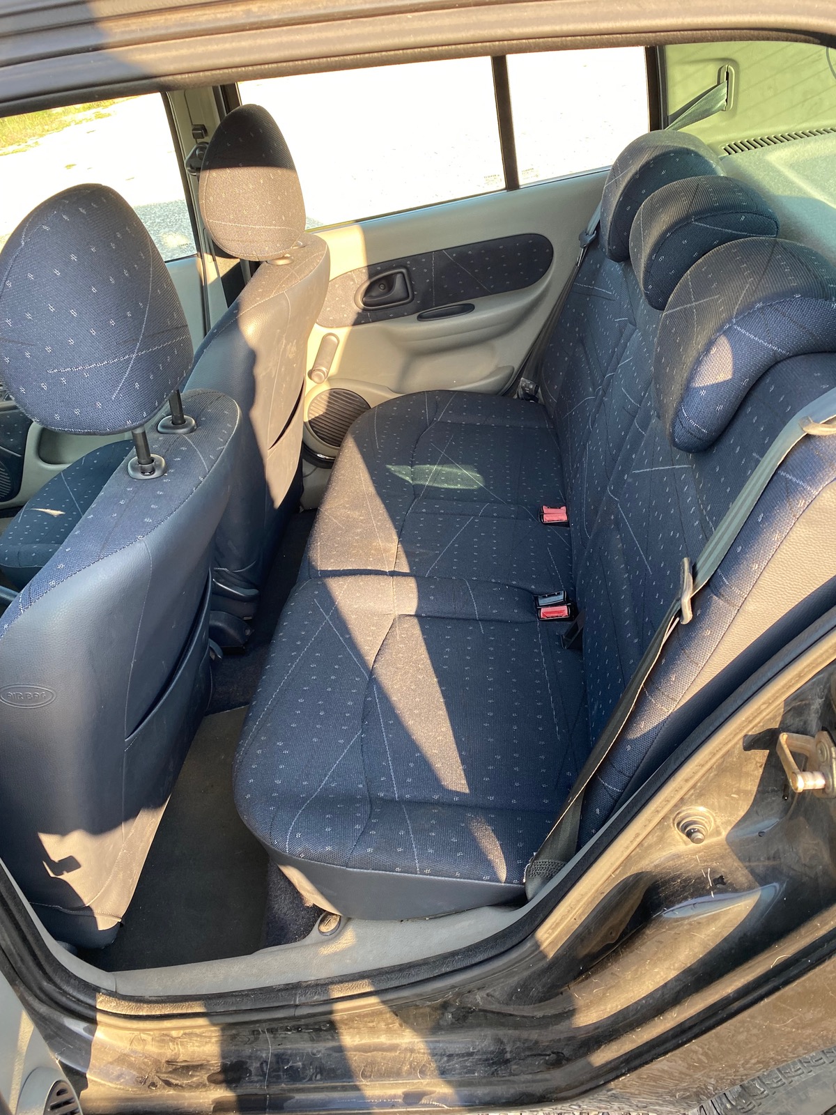 RENAULT Clio II Phase 2 1.4i 100CH DISTRIB NEUVE TRES BONNE ÉTAT