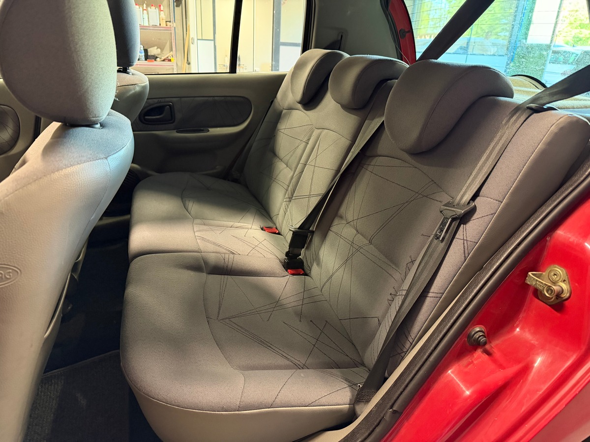 RENAULT Clio 2 1.4 Boite Automatique / Toit Ouvrant