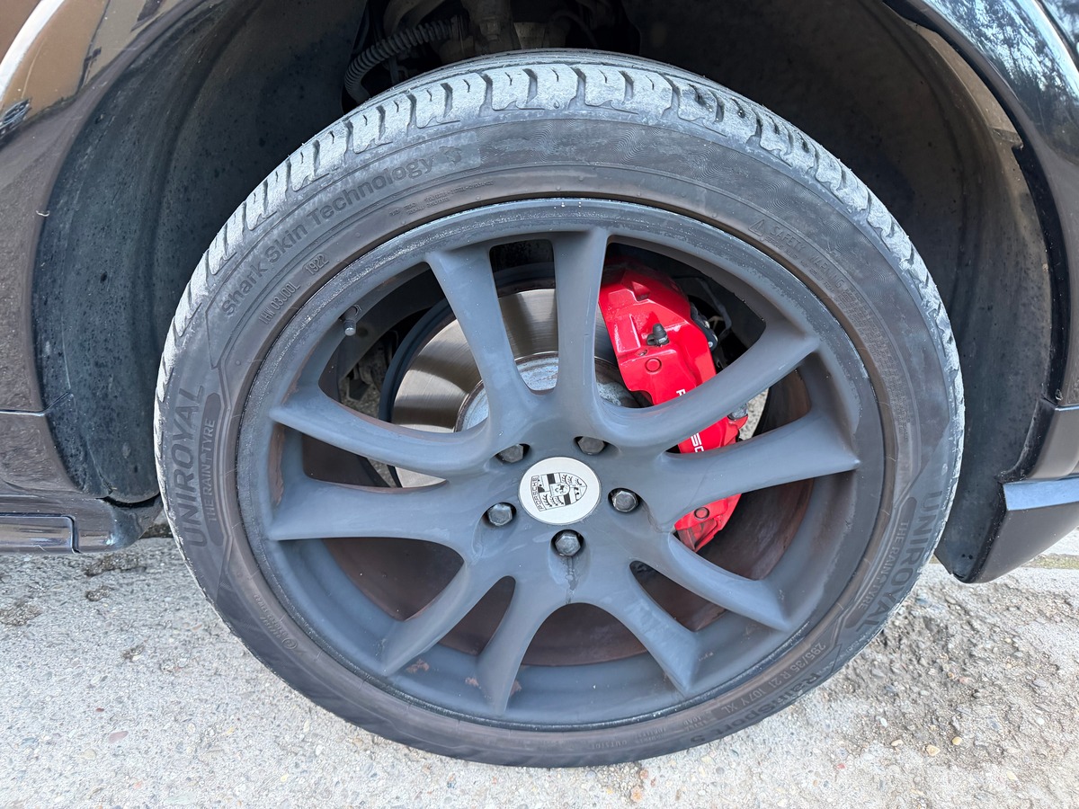 Porsche Cayenne GTS 4.8 V8 TIPTRONIC / TOIT OUVRANT / SIEGES AV CHAUFFANT / HAYON ELECTRIQUE