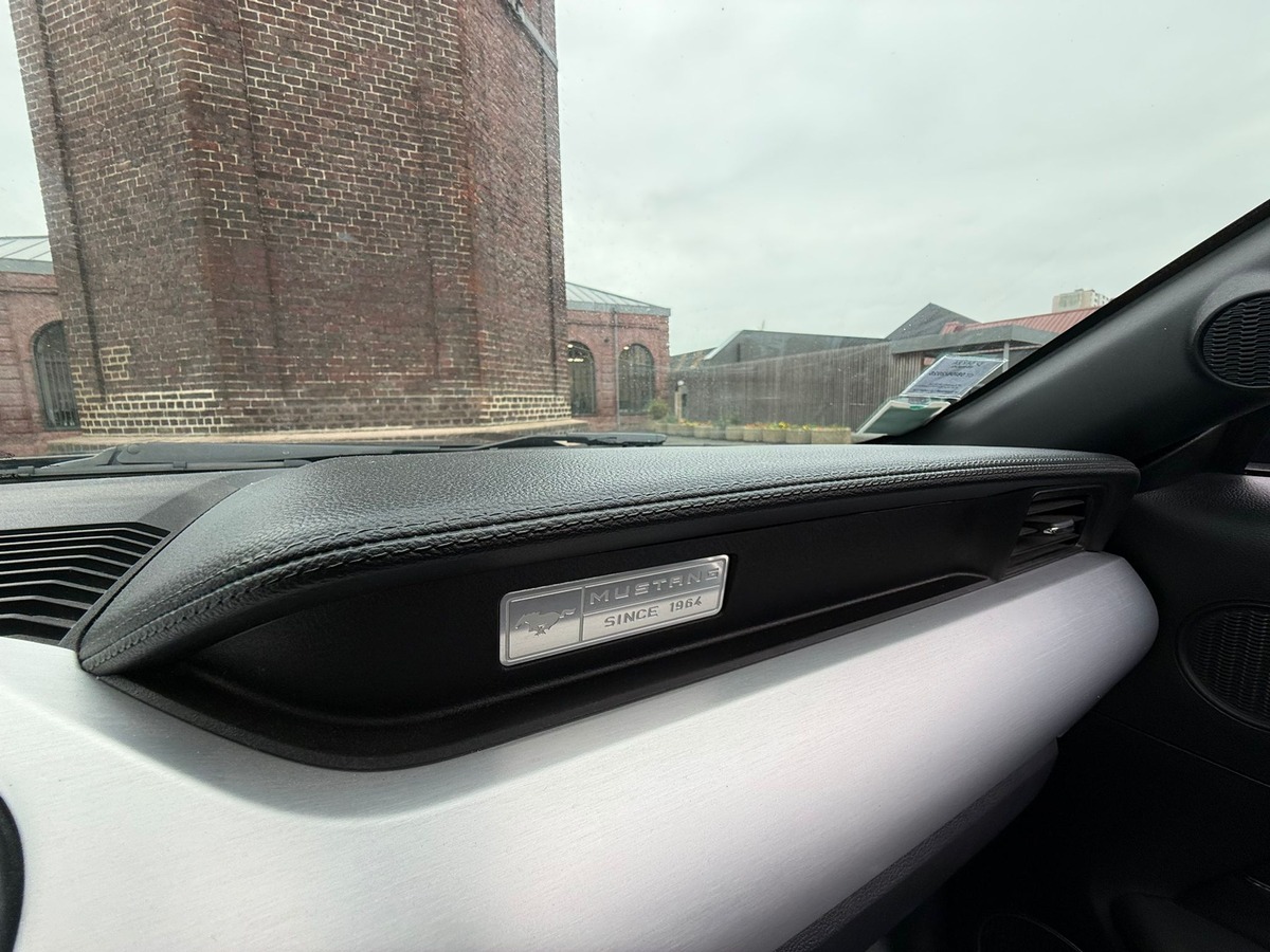 Ford Mustang Convertible GT V8 5.0L / ORIGINE FRANCE / REVISEE