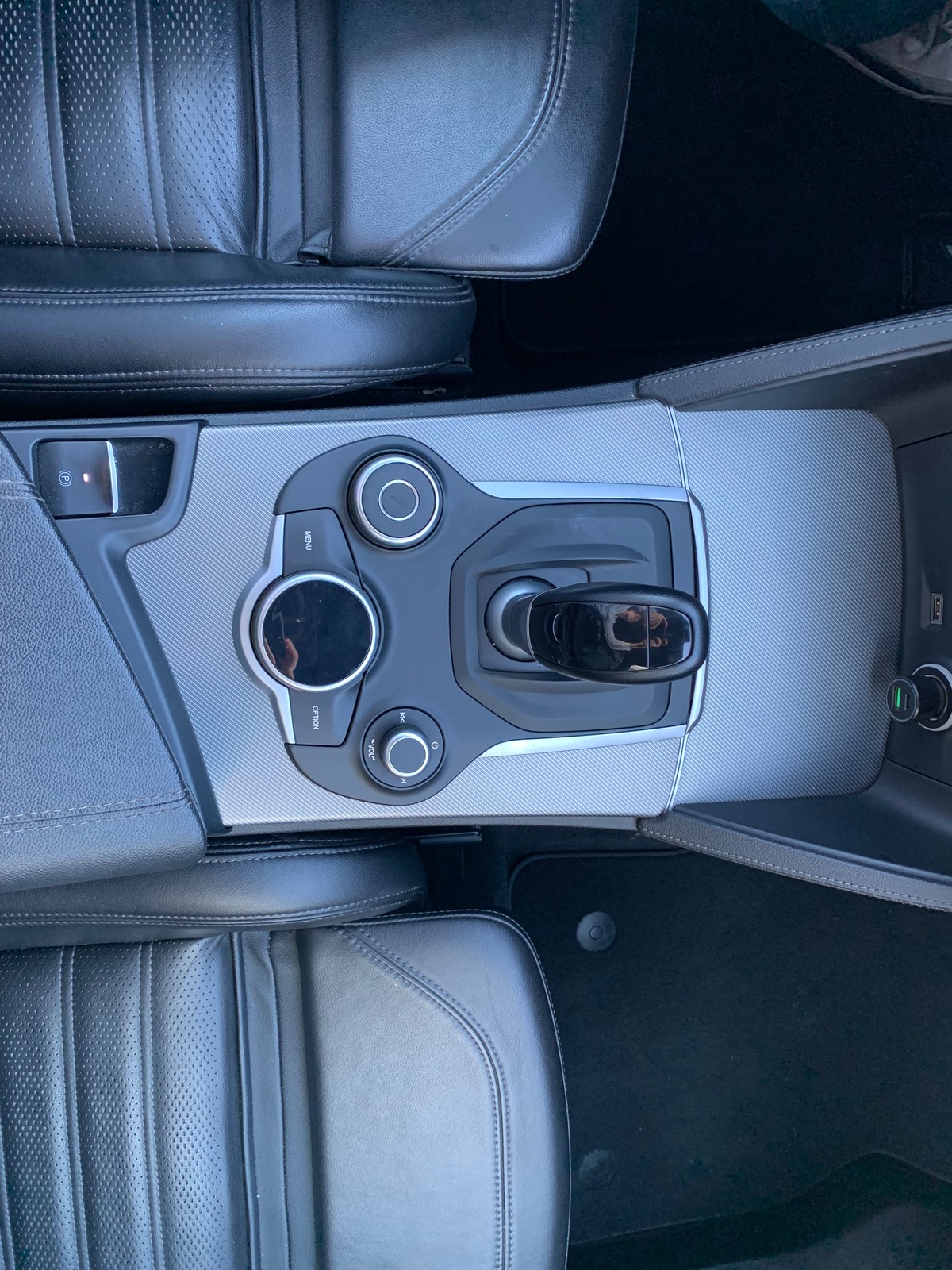 Alfa Romeo Stelvio 210 | Turismo | Toit ouvrant Panoramique | Attelage | Jantes 20" | Caméra recul