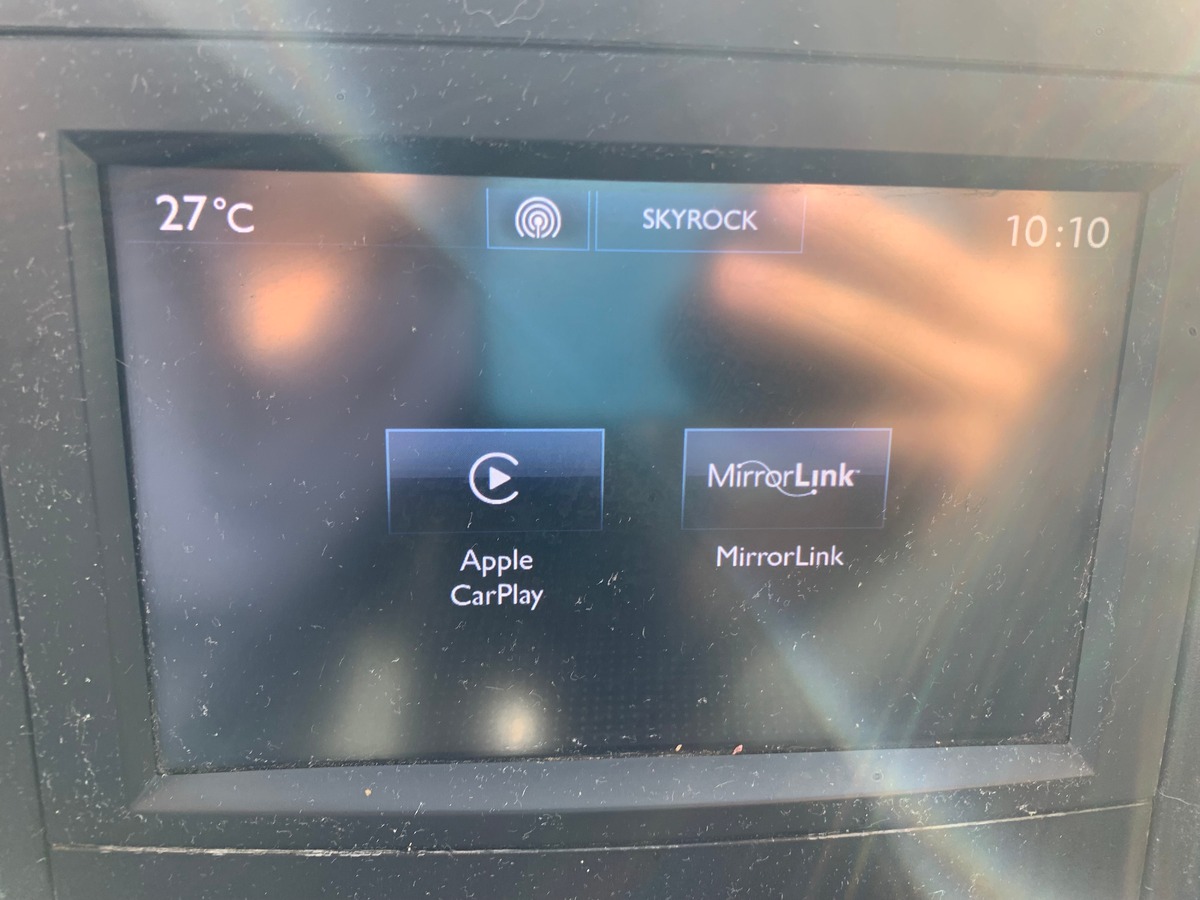 Peugeot Partner 100 ch | 5 Places | GPS | Climatisation | Attelage | Roue secours | Apple car play