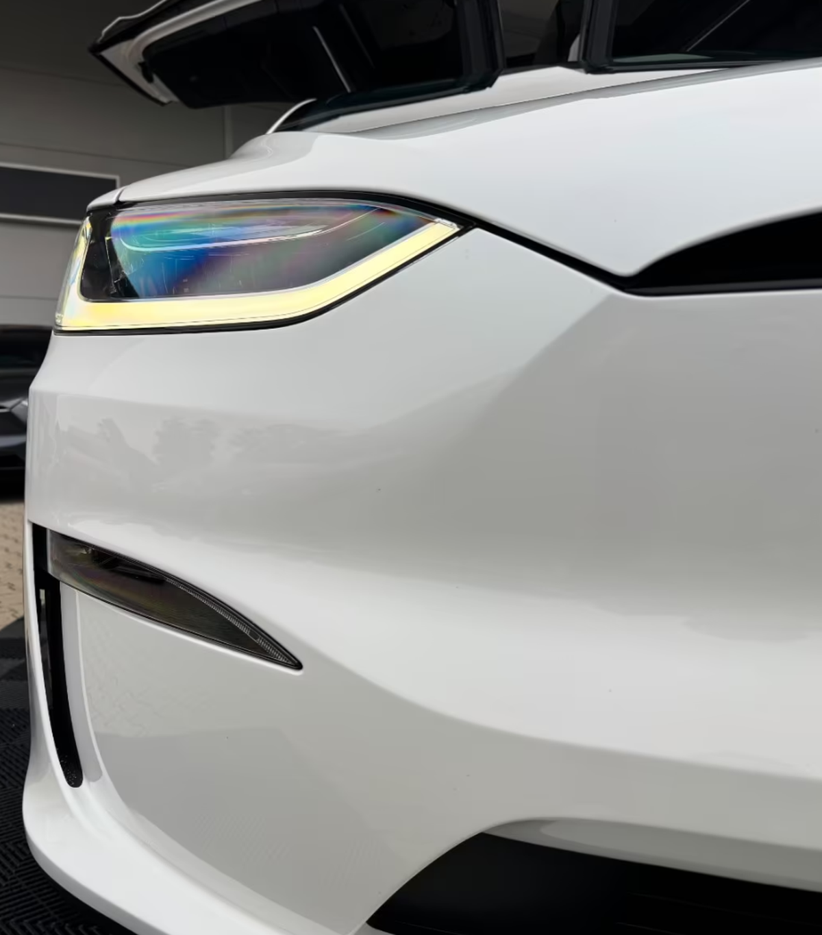 Tesla Model X Dual Motor Palladium/7 places/Pilote Automatique Amélioré/Attelage/TVA