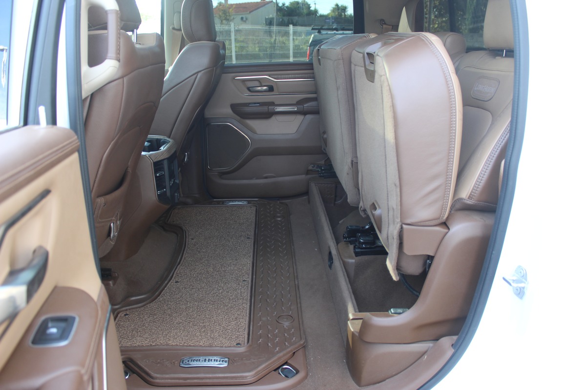 Dodge RAM CREW CAB 1500 5.7 V8 396 ch LARAMIE EDITION LONGHORN / RAM BOX / CARPLAY / ATTELAGE / E85