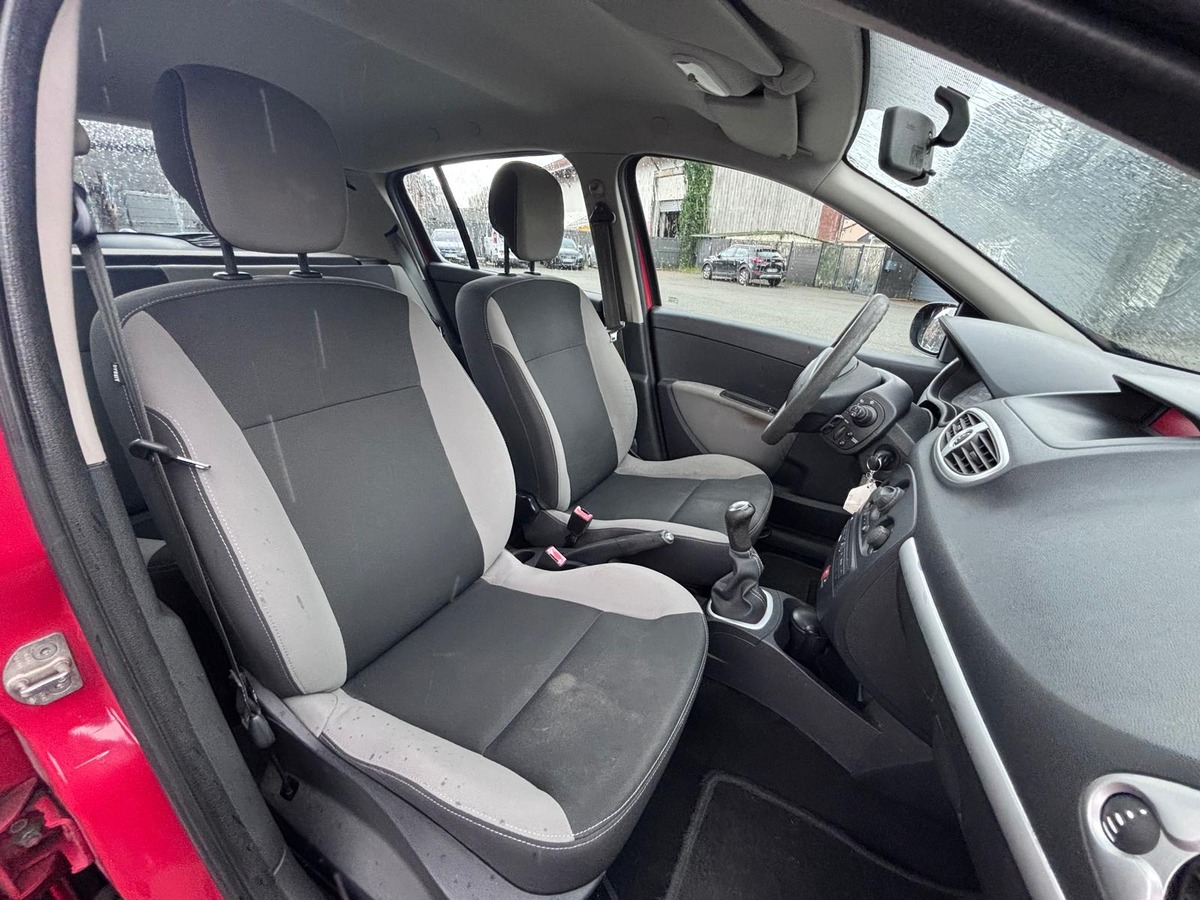 RENAULT Clio III 1.2 75cv - Première main - Garantie