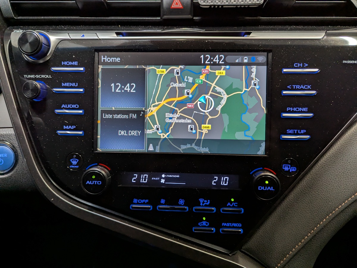 Toyota Camry 2.5 218h Design