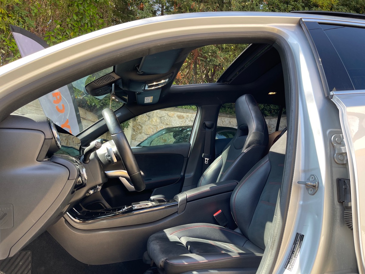Mercedes Benz Classe A 200 i 163 CV / AMG Line / Toit Ouvrant / Pack Ambiance / Caméra 360°