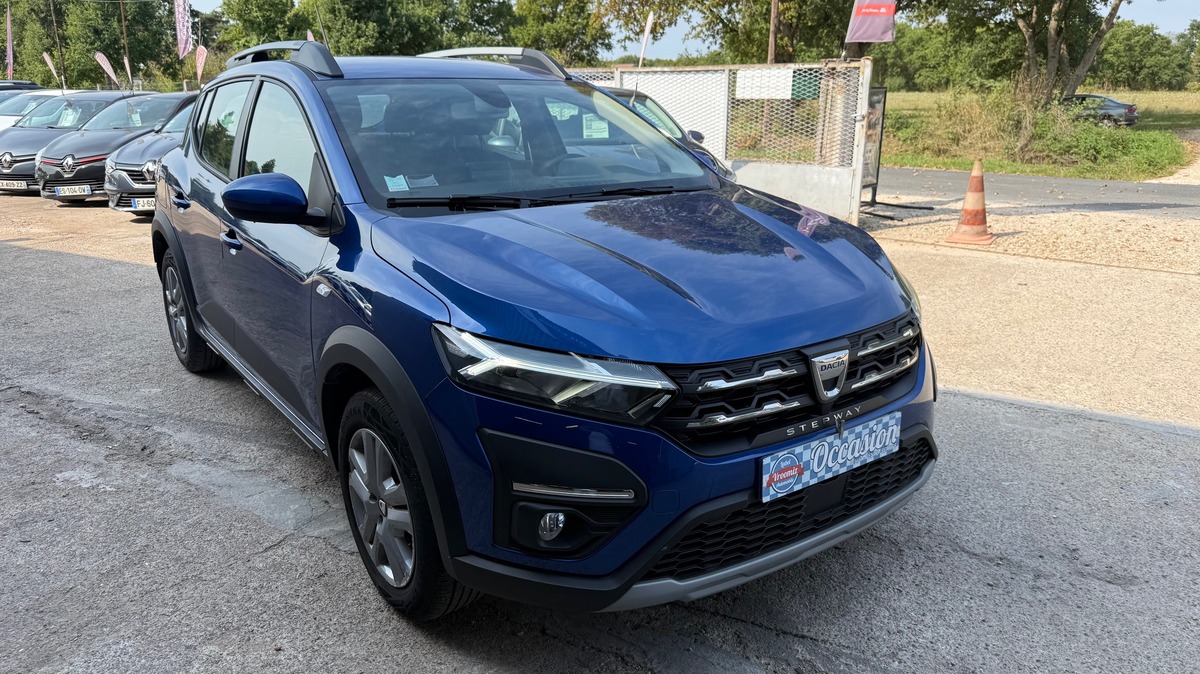 Dacia Sandero stepway  TCE 90 Chx 14 600 Kms 1ER MAIN