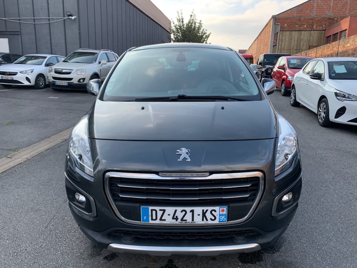 Peugeot 3008 1.6 e-HDI 120 CH alure 1er main 4foit