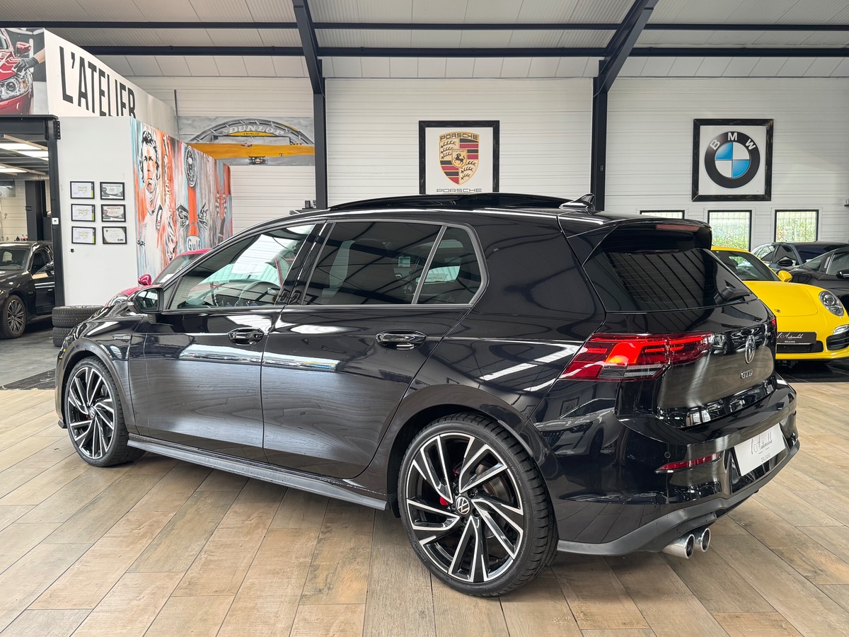 Volkswagen GOLF 8 GTD 2.0 TDI SCR 200CV DSG7 TO/CARPLAY/ATTELAGE FR