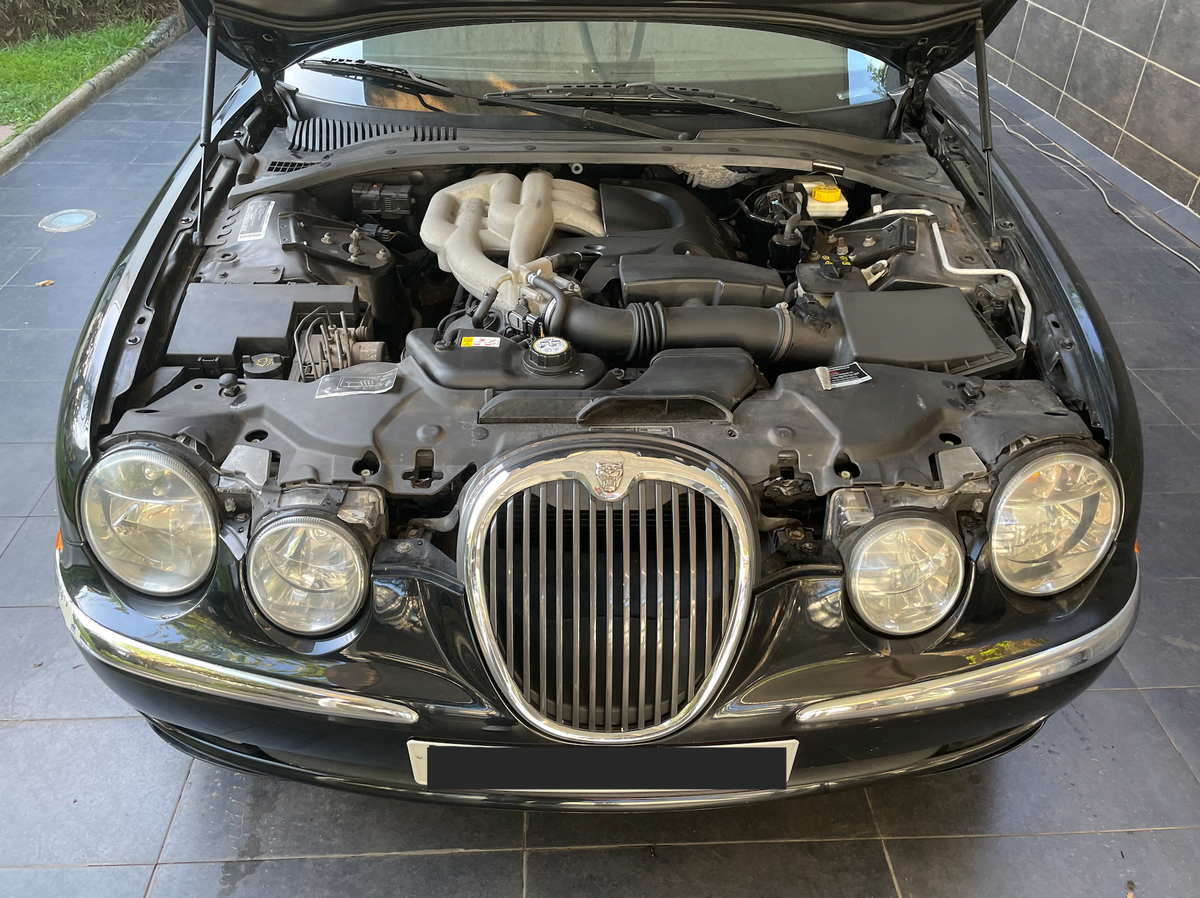 Jaguar S-Type 3.0 V6 (243 ch)