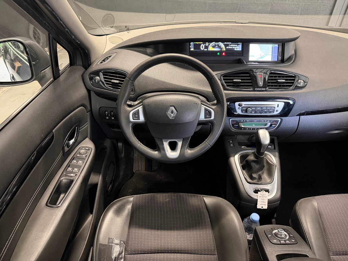 RENAULT Megane Scenic 1.9 dci EDC Bose 1ere Main / Kit distribution Ok