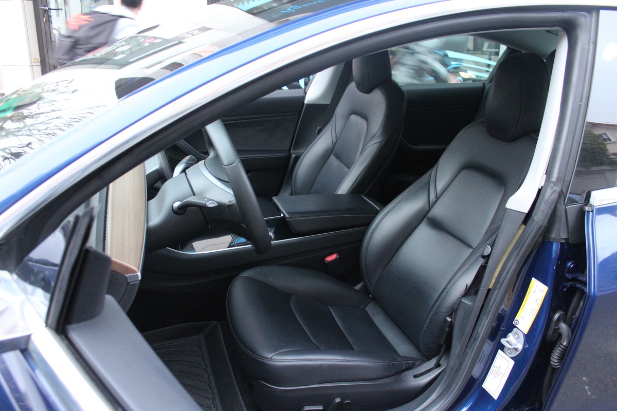 Tesla Model 3 306 AUTONOMIE STANDARD PLUS RWD 50KWH 4CV