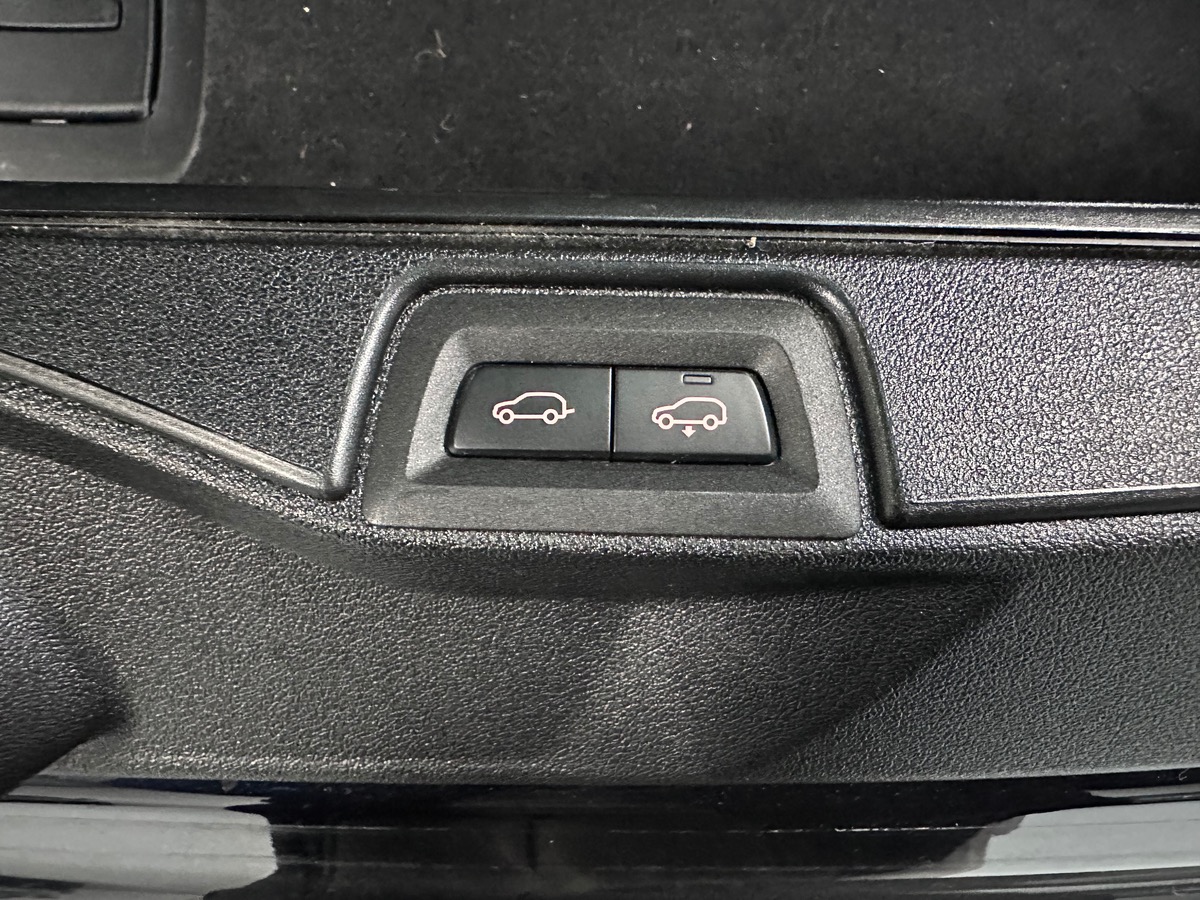 Bmw X5 (G05) XDRIVE 45E 394 HYBRIDE  M SPORT BVA8 4 roues directrices