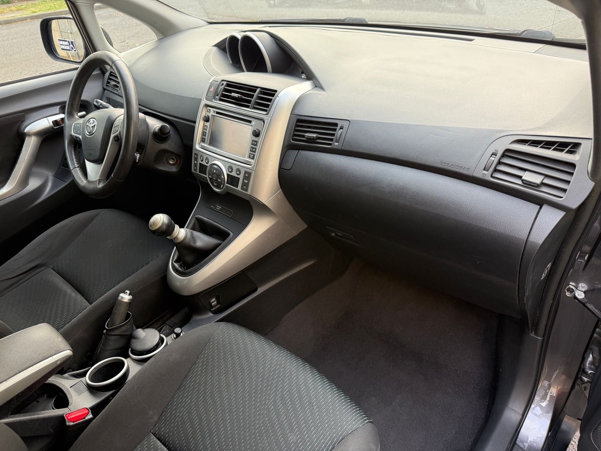 Toyota Verso 126 D-4D 7 place Business 4XCBL