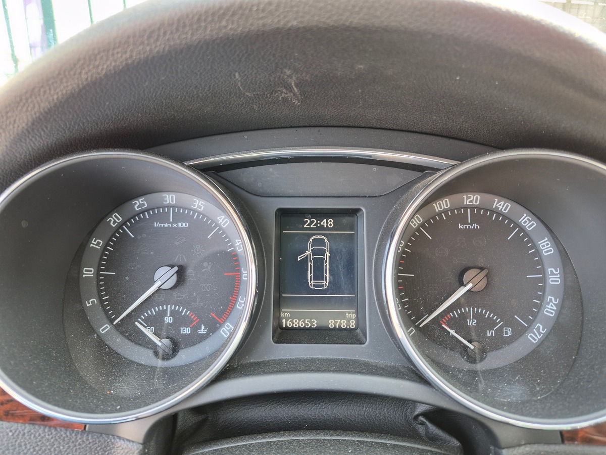 Skoda Superb Combi II 2.0 TDI 170 CR FAP PRAHA DSG