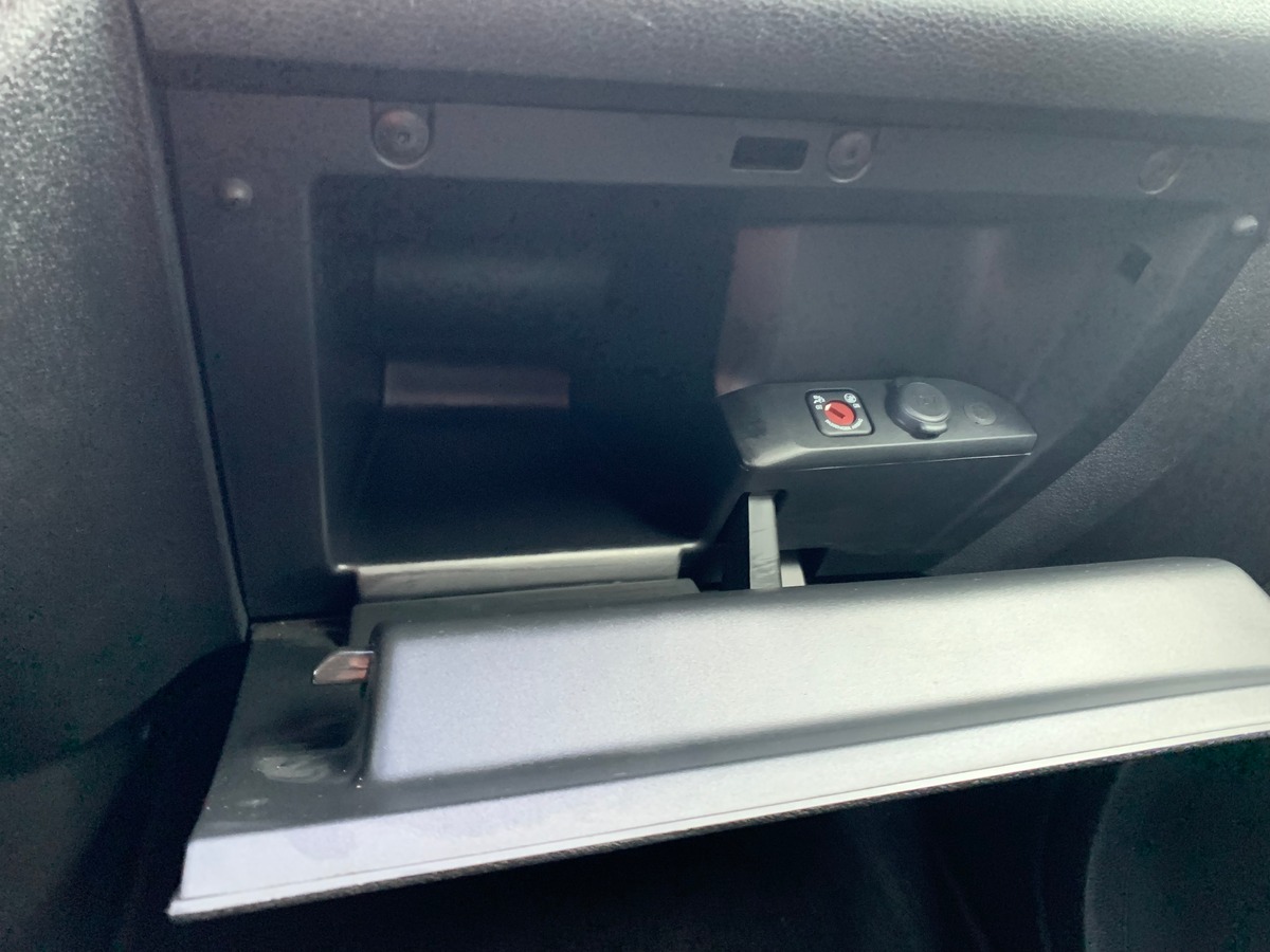 Citroën Spacetourer 120 ch | FEEL | 8 places | Attelage | Régulateur vitesse | Radar stationnement