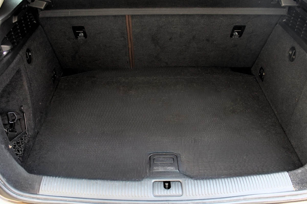 Audi A3 III 1.4 TFSi 150 ch AMBITION LUXE S TRONIC 7 + TOIT OUVRANT