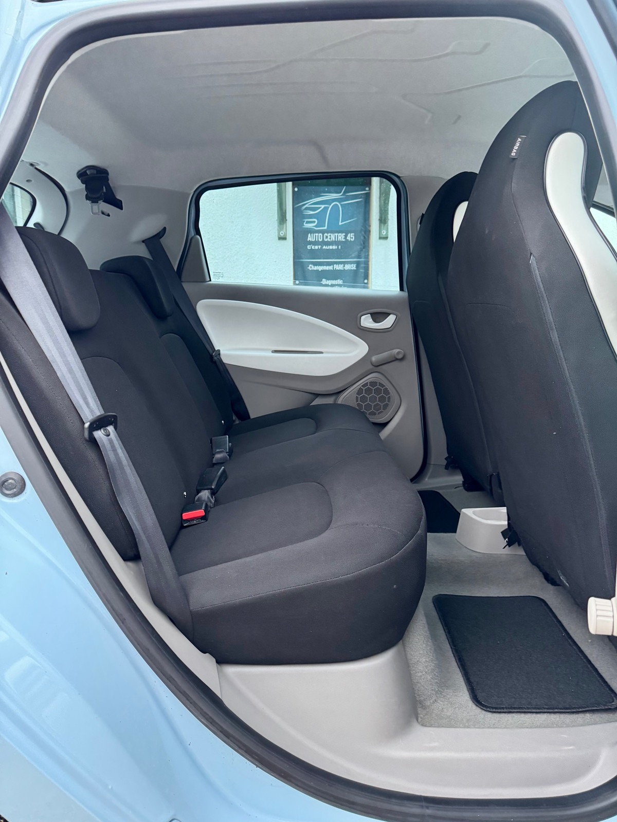 RENAULT Zoe LIFE 90 CHX ACHAT INTÉGRALE BATTERIE INCLUSE /  AUTONOMIE 135 KMS 