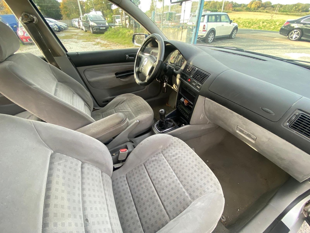 Volkswagen Golf 4 1.9 tdi 110cv petit prix contrôle ok 