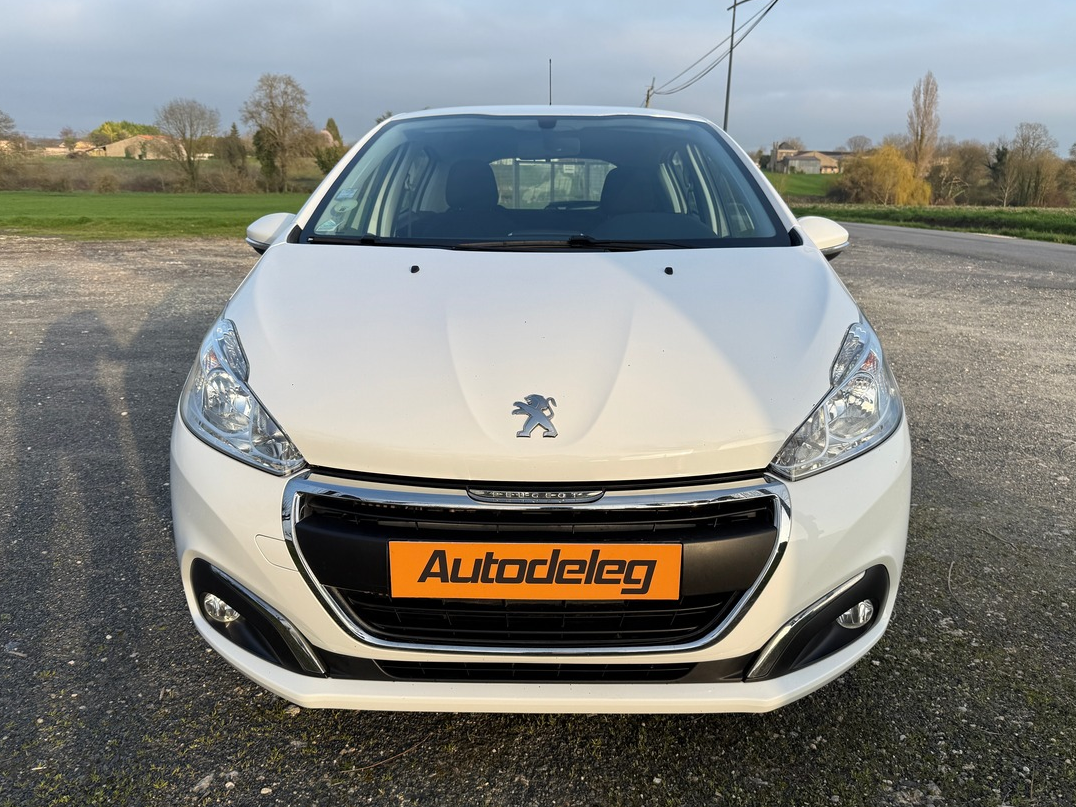 Peugeot 208 AFFAIRE 1.6 BLUEHDI 100 PACK CLIM NAV - TVA RÉCUPÉRABLE
