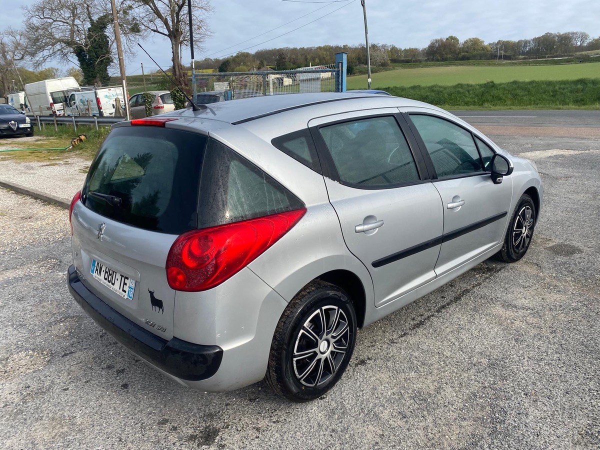 Peugeot 207 SW 1.6 hdi 90cv 225075km bon état général 