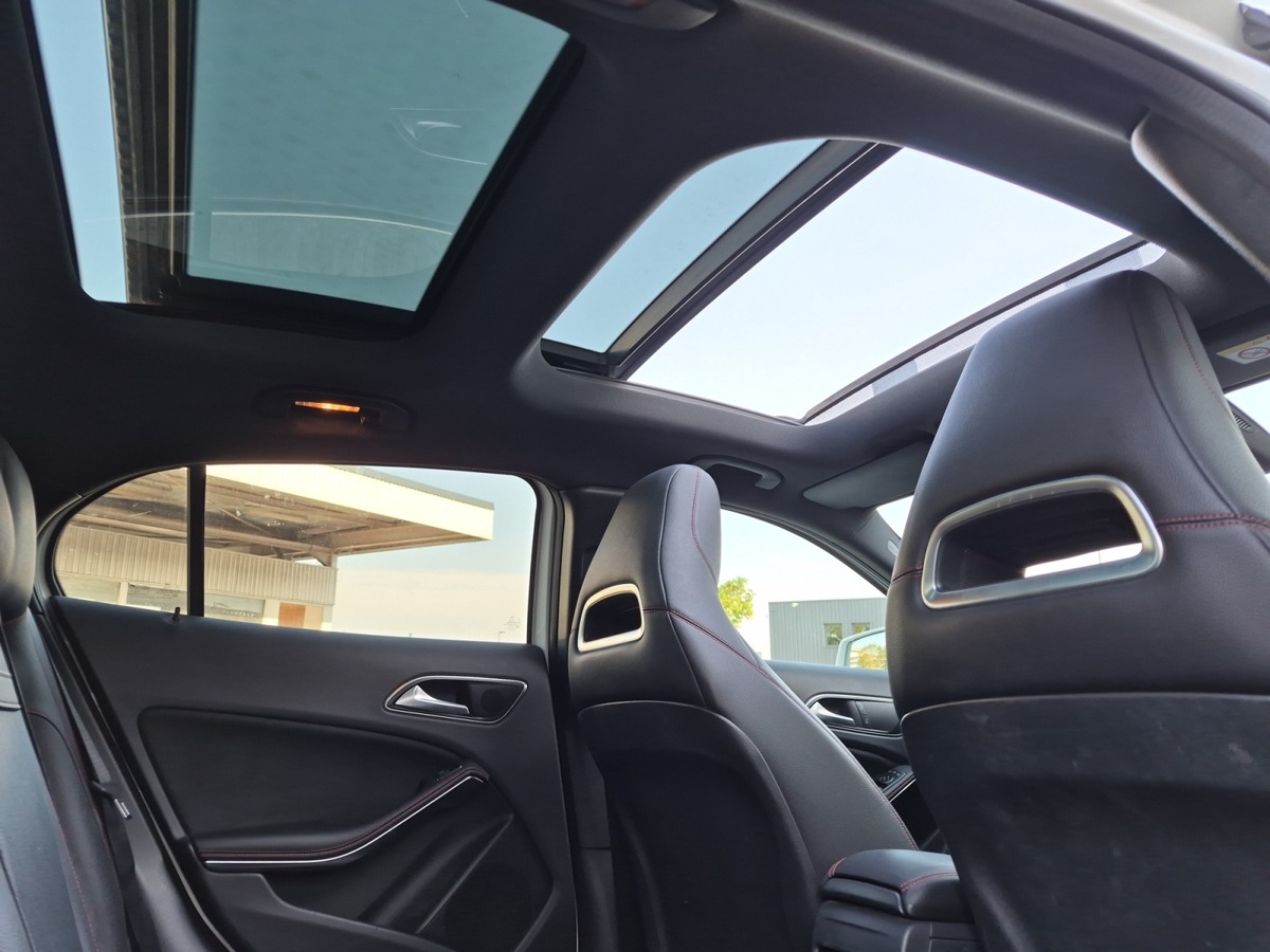 Mercedes-Benz Classe GLA 2.2 200 Cdi 135 Fascination 7g-dct