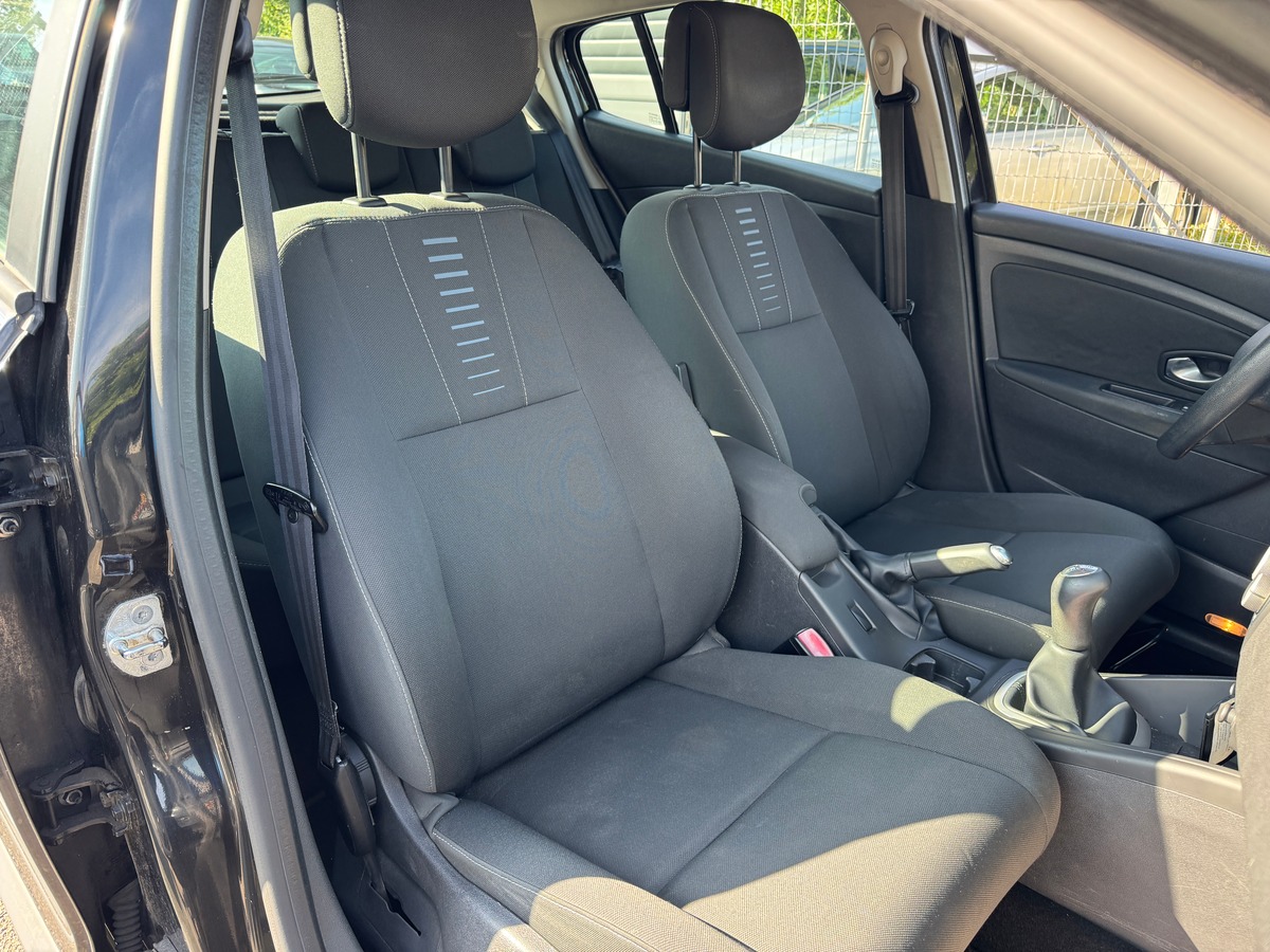 RENAULT Megane 1.6i 100 EXPRESSION