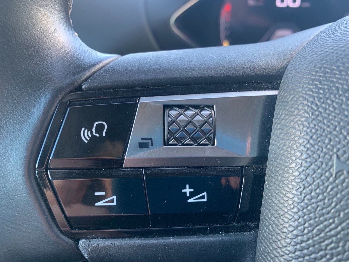DS DS 3 110 chevaux | So Chic | Caméra de recul | Apple car play Android auto | Régulateur vitesse