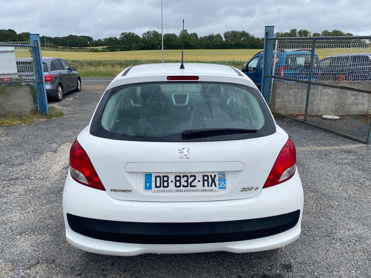 Peugeot 207+ 1.4 hdi 70cv 235075km de 12/2013