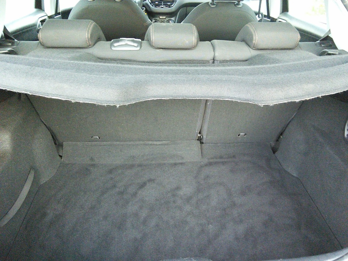 Peugeot 208 1.6 92 HDi Urban Soul - 5 PORTES  - REVISEE ET GARANTIE - DISTRIBUTION FAITE