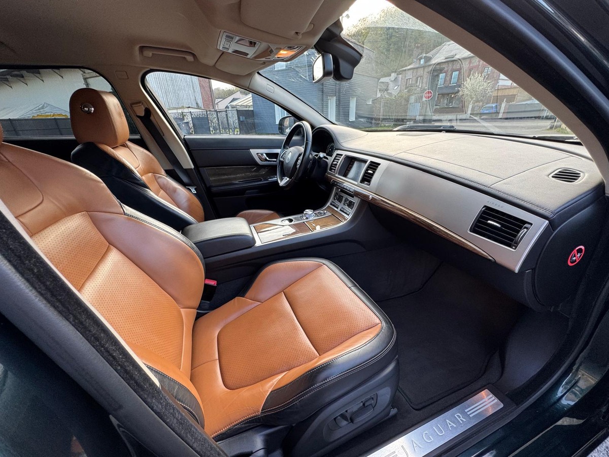 Jaguar XF 2.2D 200CV SPORTBRAKE LUXE - Garantie
