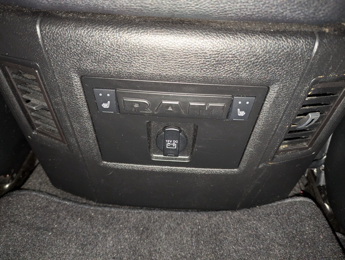 Dodge 1500 RAM Ram 1500 Laramie PAS DE MALUS