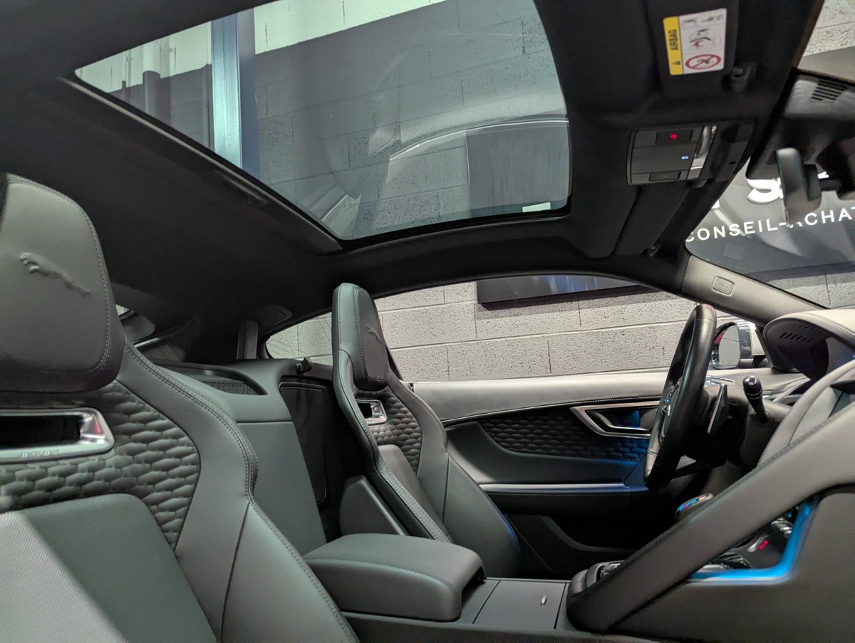 Jaguar F-TYPE R V8 5L 575 ch BVA8 AWD PAS DE MALUS