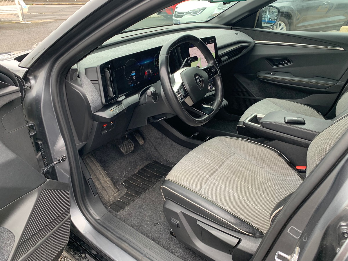 RENAULT MEGANE E TECH ELECTRIC 220 ch | Techno | Super charge