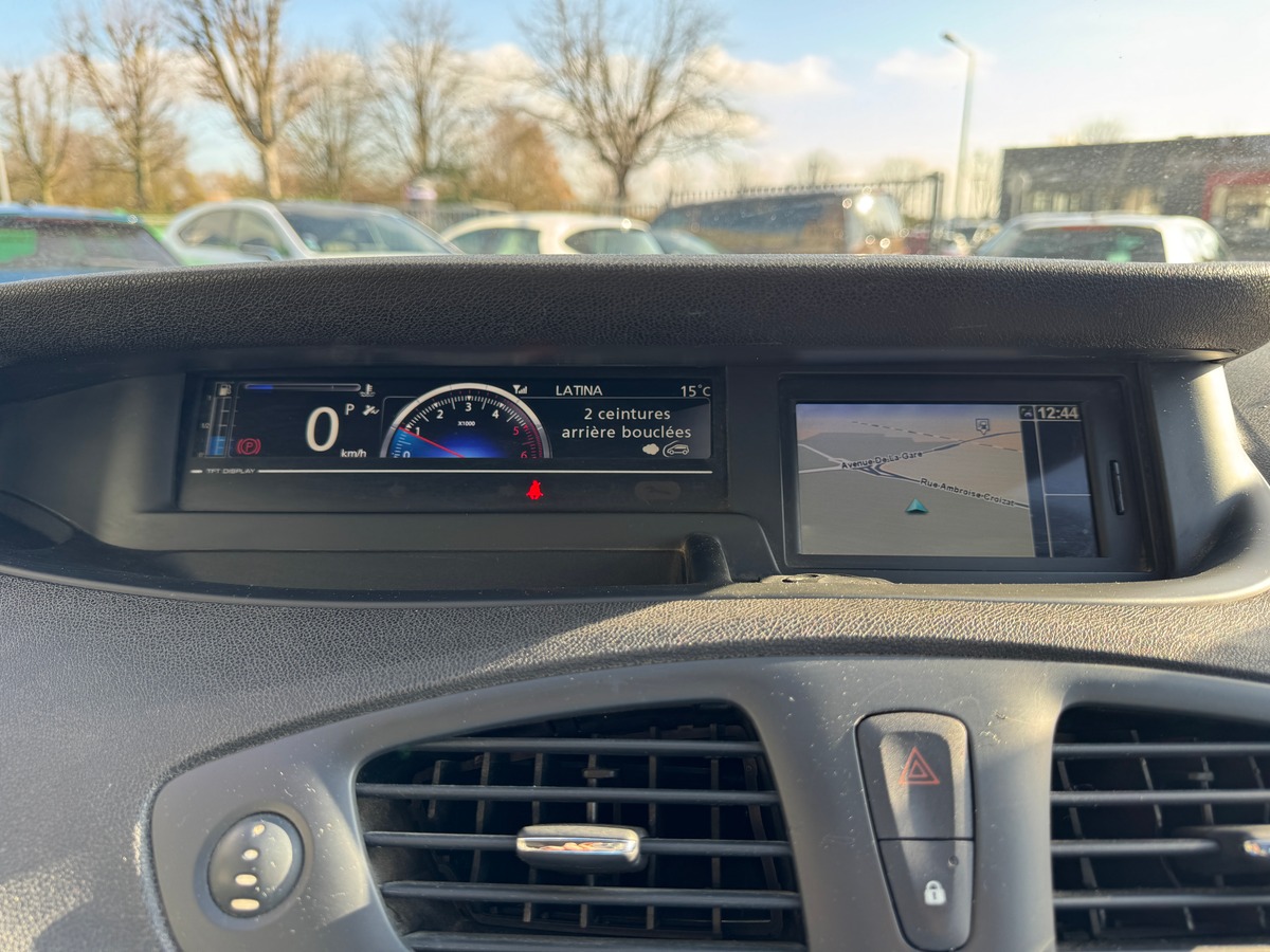 RENAULT Grand Scenic Business 1.5 dCi EDC6 110 cv Boîte auto 7 places