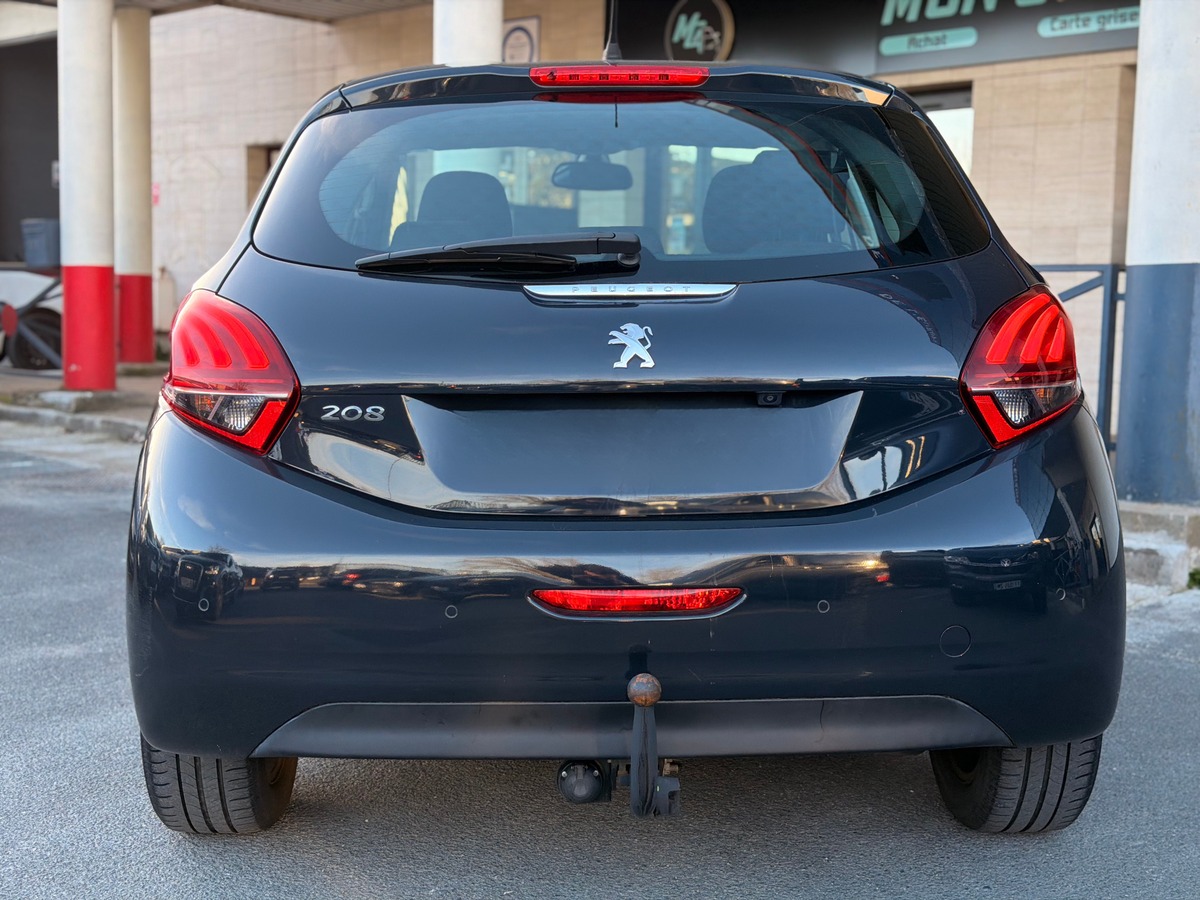 Peugeot 208 Allure 1.2 110 cv BVM5 - Distribution OK / 1ère main