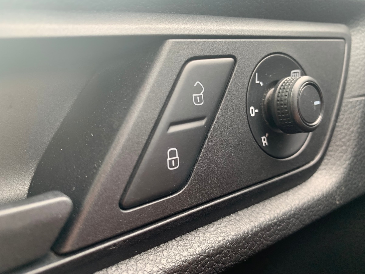 Volkswagen Caddy BUSINESS LINE TVA RECUPERABLE | Bluetooth | Régulateur de vitesse | Radar arriére