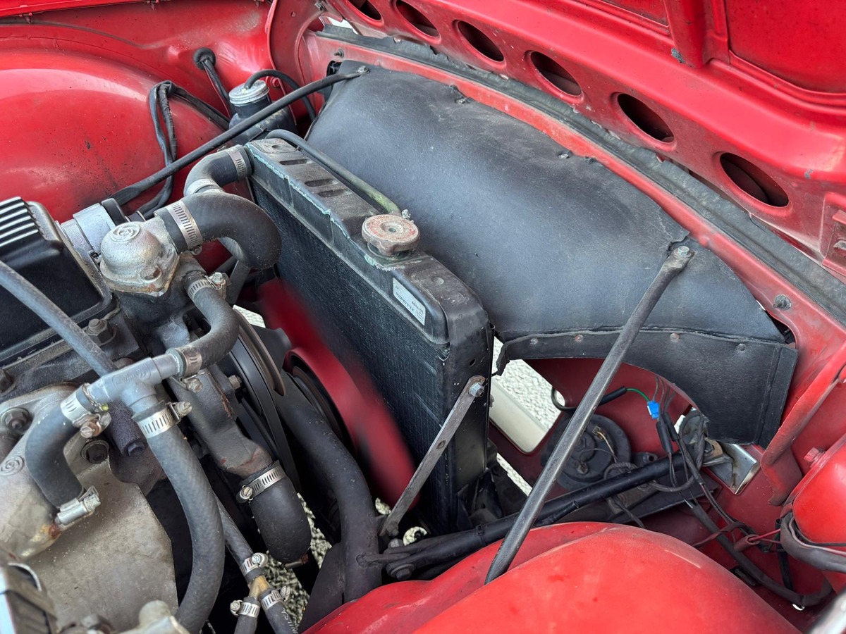 Triumph TR 6 Overdrive cabriolet 1976 - conduite à gauche