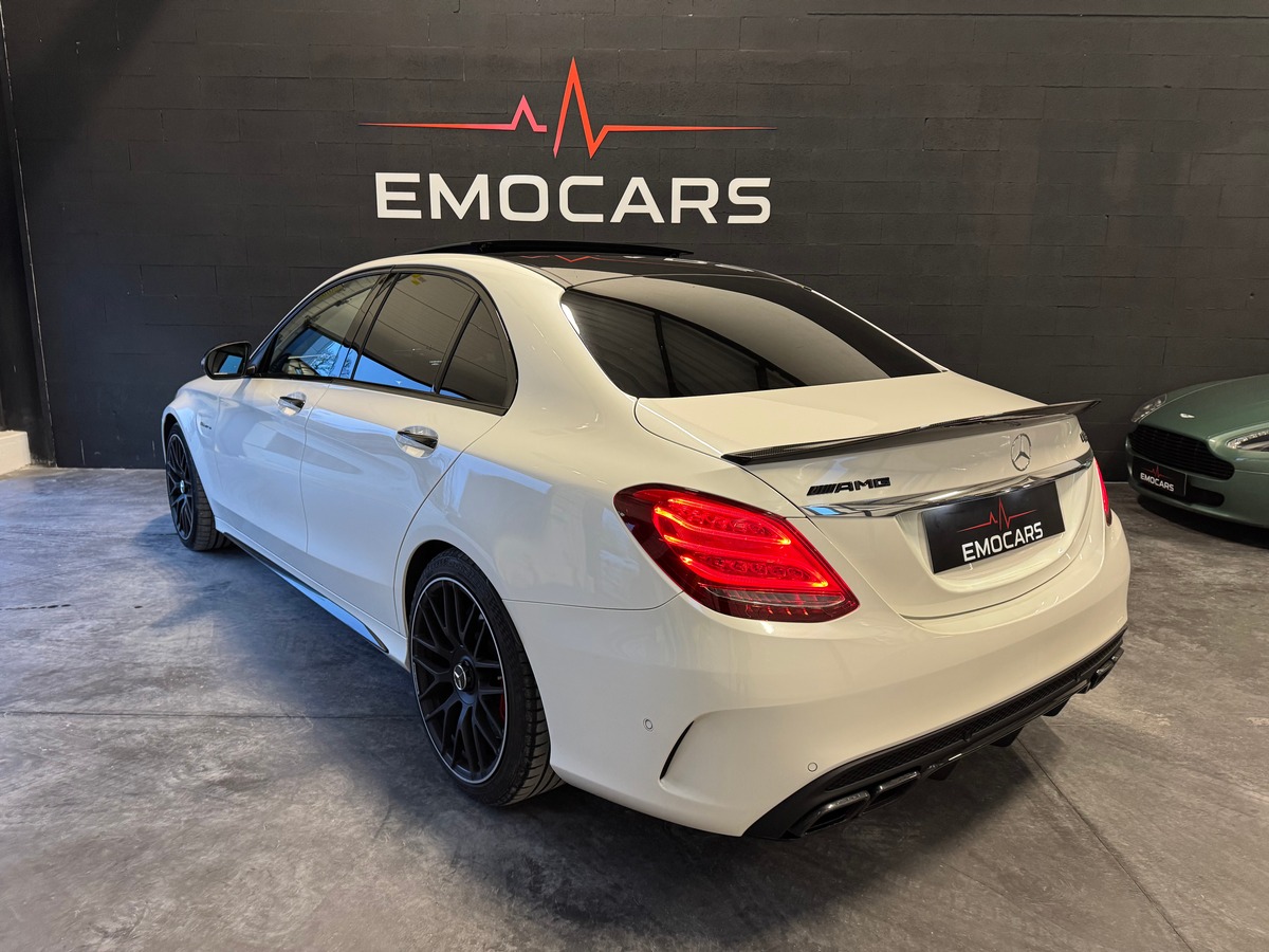 Mercedes-Benz Classe C 63S AMG SPEEDSHIFT V8 510CH