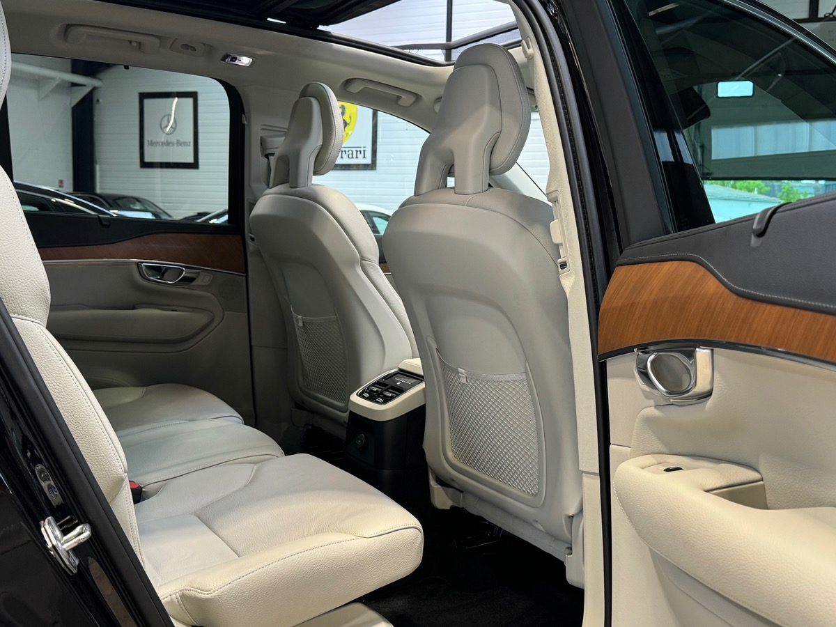 Volvo XC90 T8 AWD TWIN ENGINE 303+87CV INSCRIPTION LUXE 7 PLACES TO c