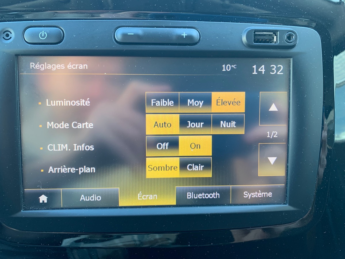 RENAULT Captur 120 ch | Intens | Régulateur vitesse | Radar stationnement arriére | GPS | Bluetooth