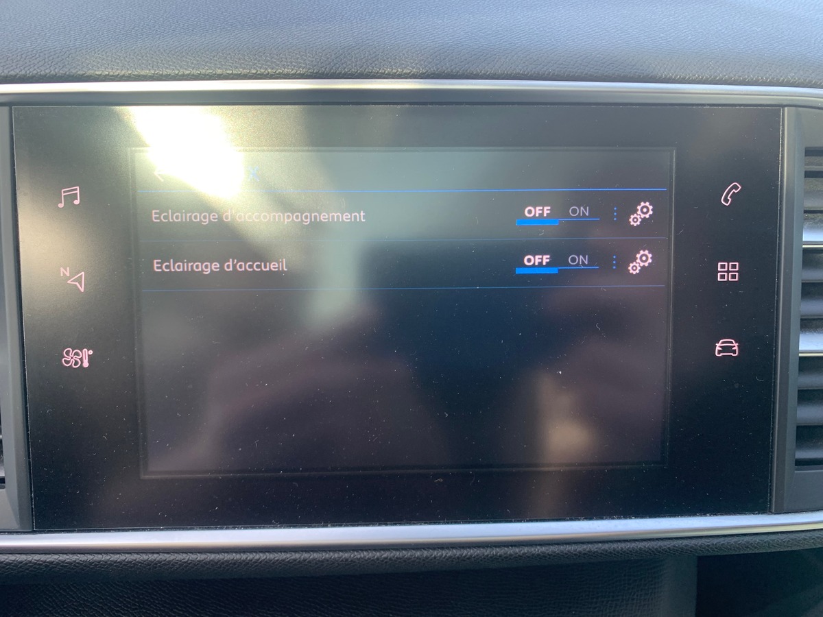Peugeot 308 130 ch | GT Line | Toit panoramique | Apple car play | Avertisseur angles morts | Radars